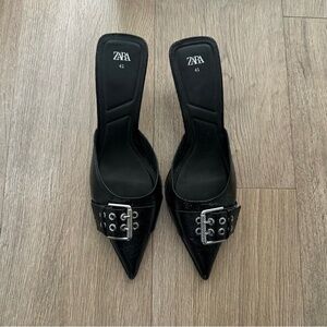 Zara Black Pointed Toe‎ Buckle Heels